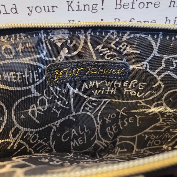 Betsey Johnson - Picture 5 of 12